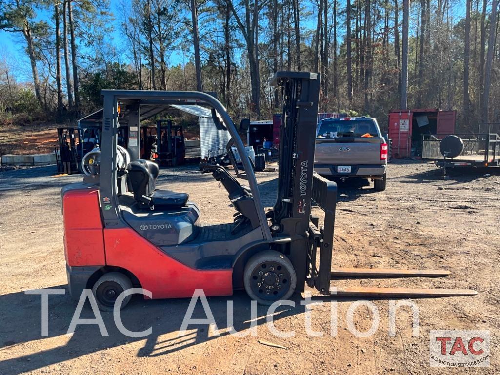 2014 Toyota 8FGCU32 6500lb Forklift