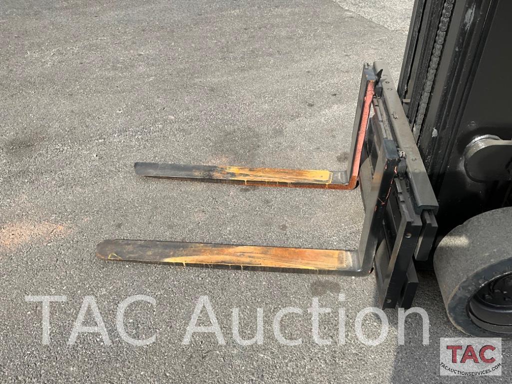 1994 YALE 5000lb Forklift