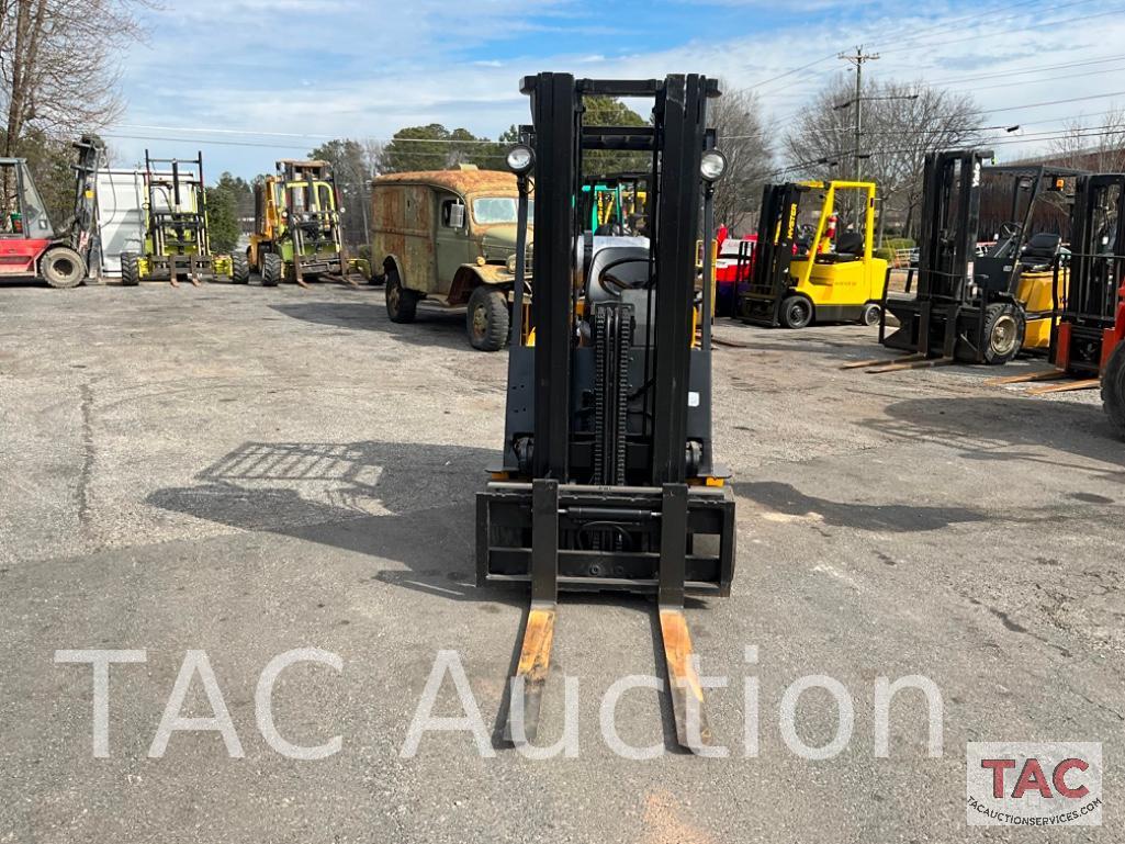 1994 YALE 5000lb Forklift