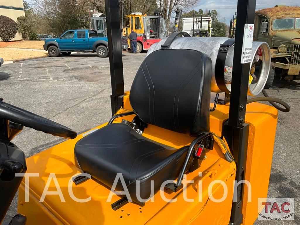 1994 YALE 5000lb Forklift