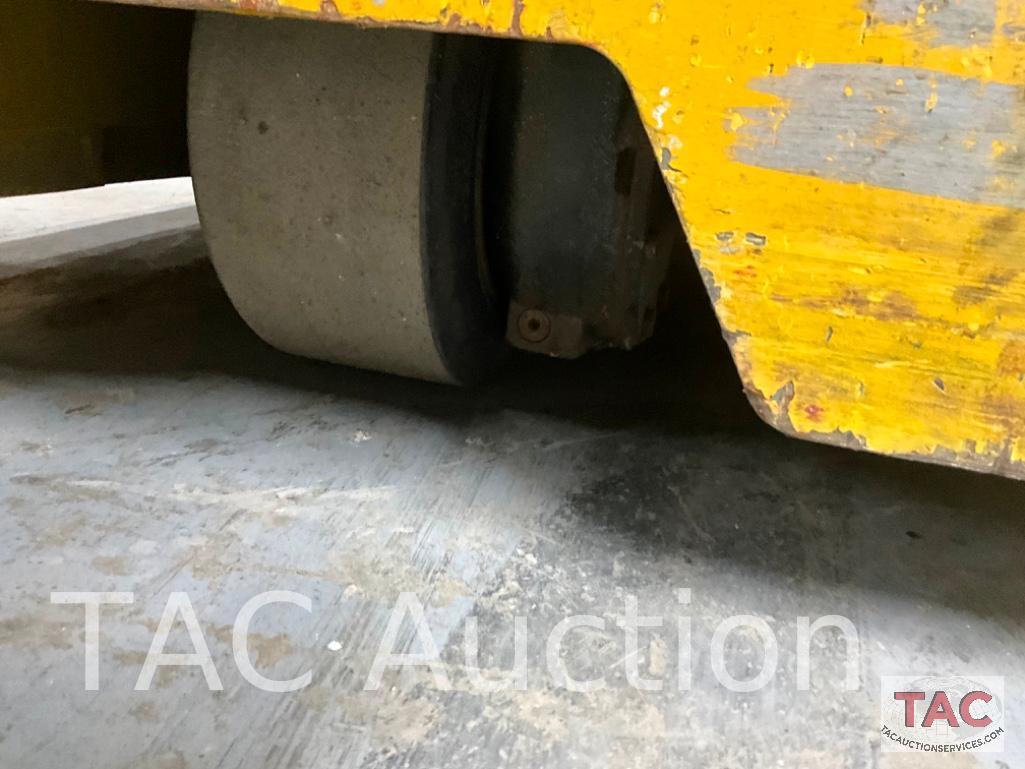 Yale Electric Order Picker 3000lb Forklift