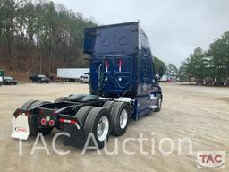 2016 Freightliner Cascadia 125 Sleeper Truck