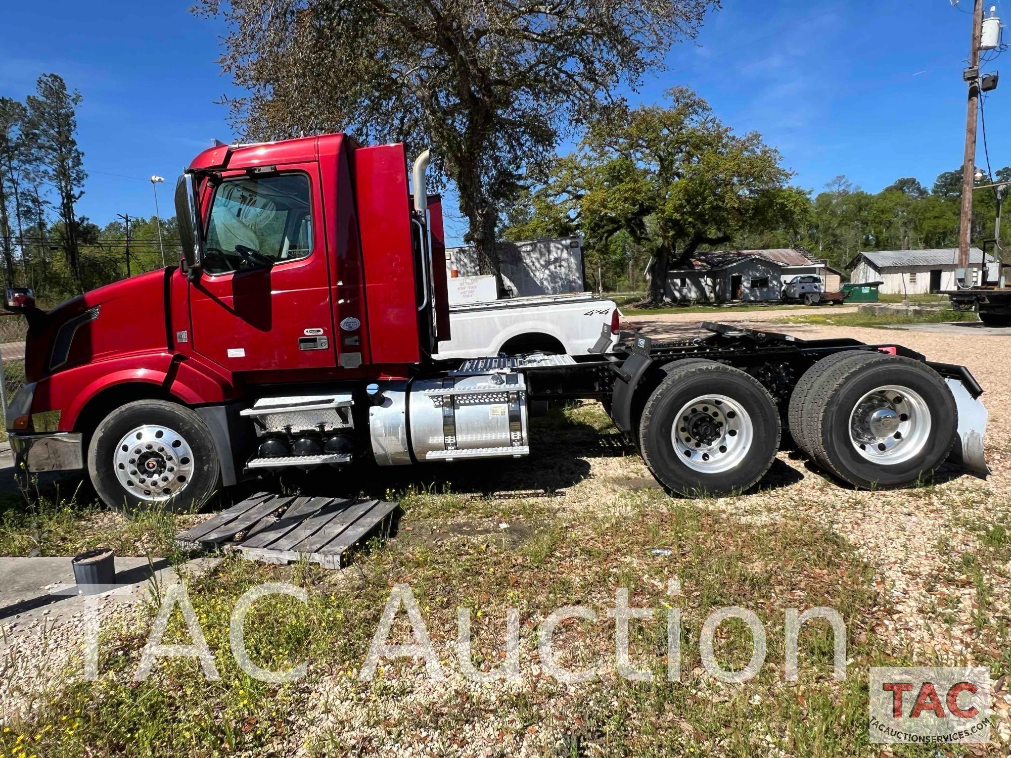 2016 Volvo VNL Day Cab