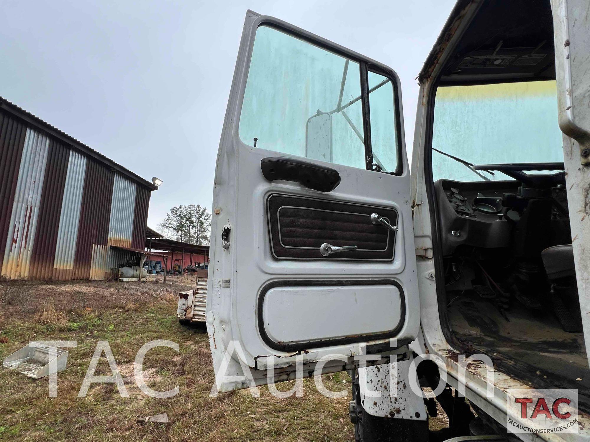 1979 Ford 9000 Day Cab