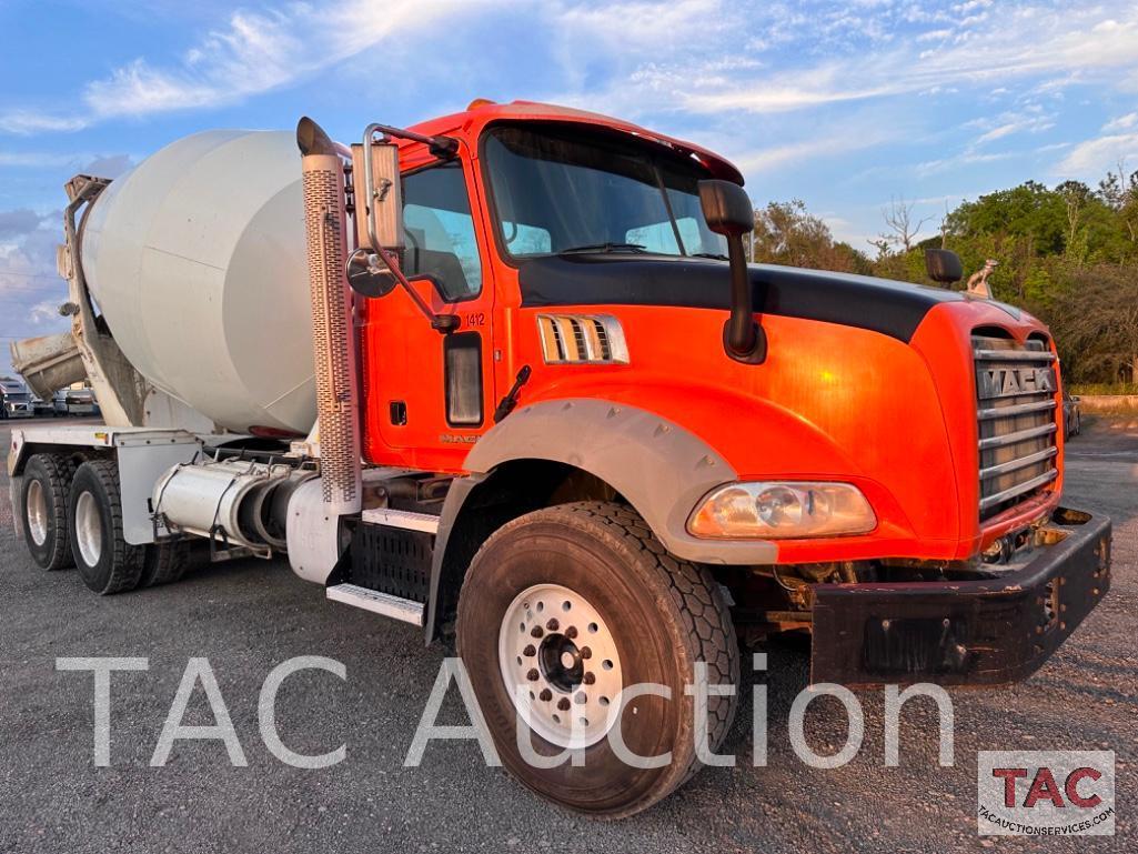 2016 Mack GU813 Concrete Mixer Truck