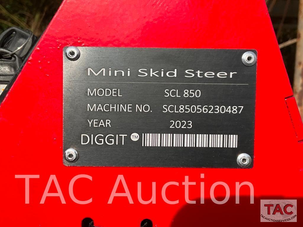 New Diggit SCL 850 Mini Skid Steer Loader