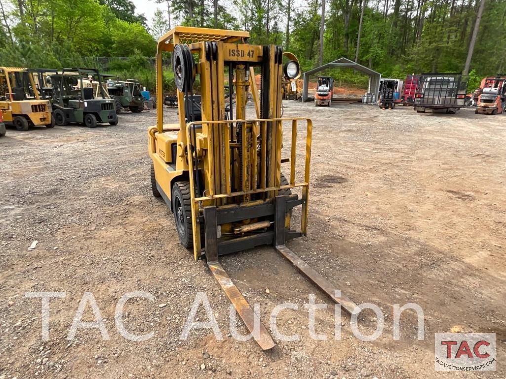 Hyster H40XLM 4000lb Diesel Forklift