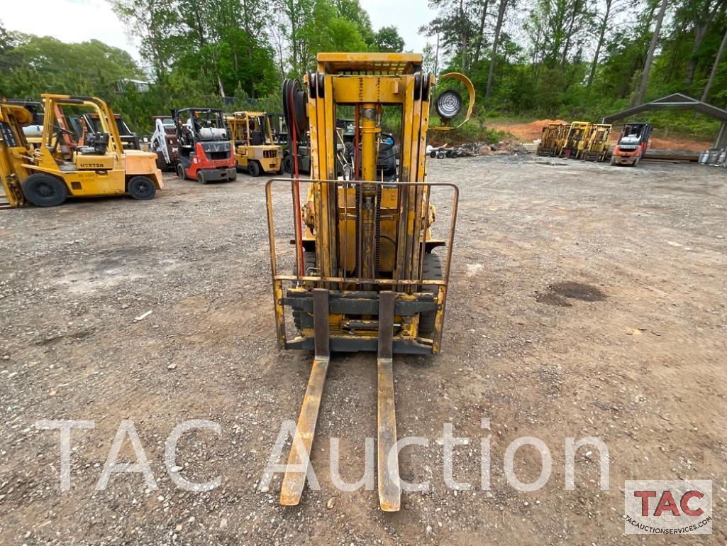 Hyster H40XLM 4000lb Diesel Forklift