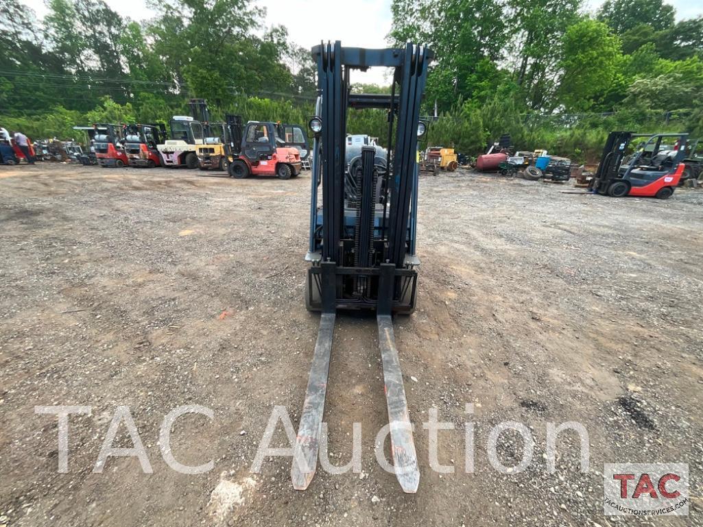 Toyota 8FGCU25 5000lb Forklift