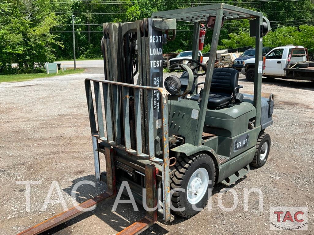 Hyster H40XM 4000lb Diesel Forklift