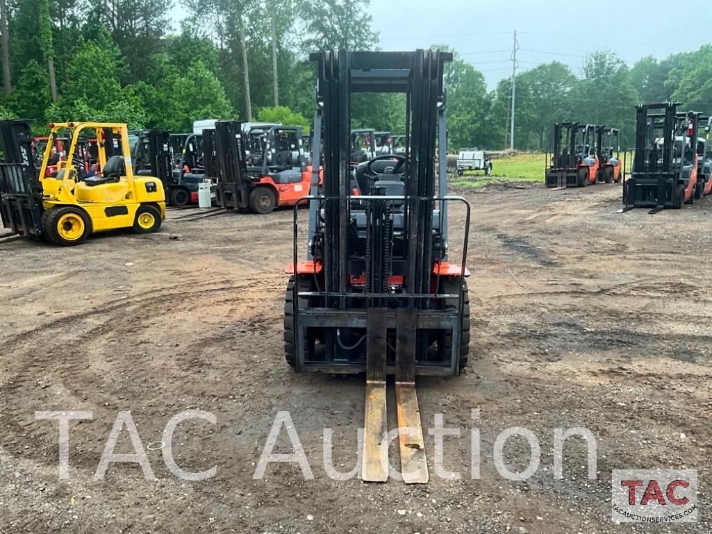 Toyota 7FD420 4000lb Diesel Forklift