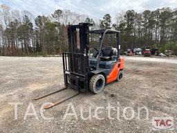 2017 Toyota 8FGU25 5000lb Forklift