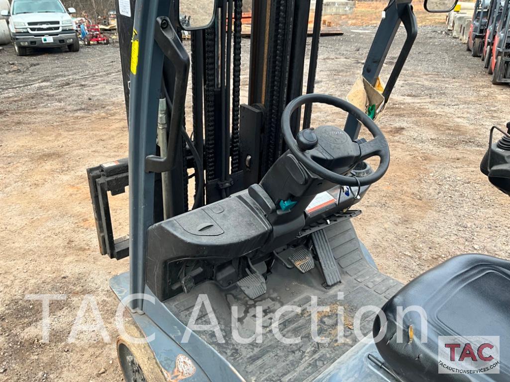 2015 Toyota 8FGCU20 4000lb Forklift