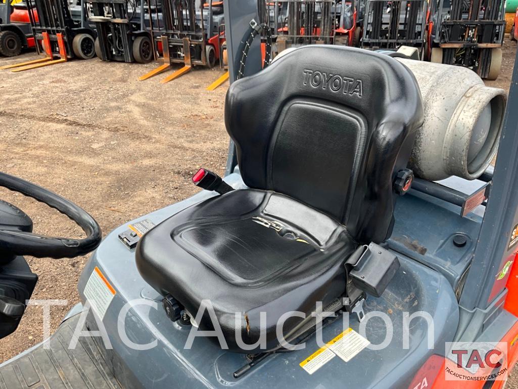 2016 Toyota GFCU25 5,000lb Forklift