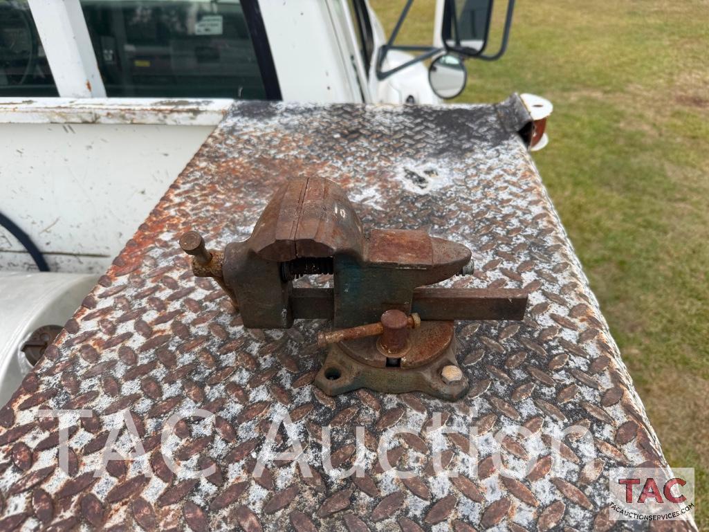 1998 F-800 55ft Bucket Truck