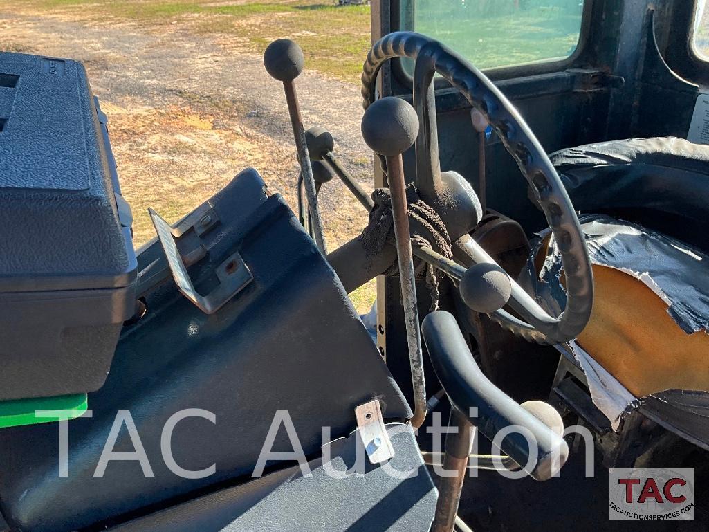John Deere 570A Motor Grader