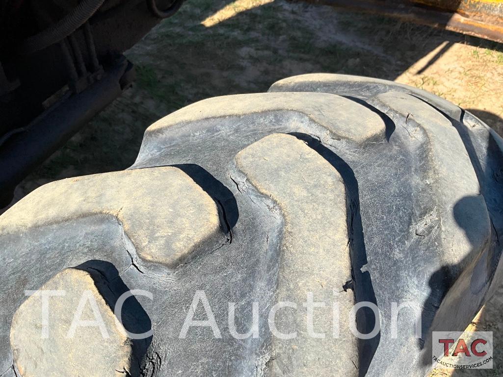 John Deere 570A Motor Grader