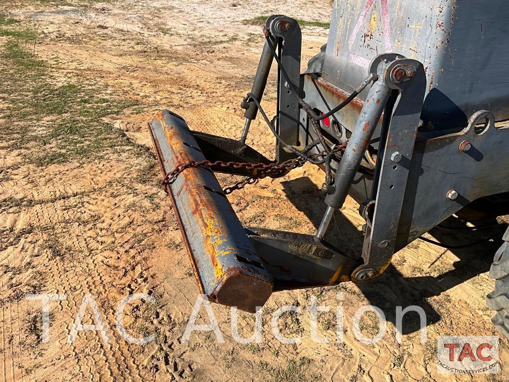 John Deere 570A Motor Grader