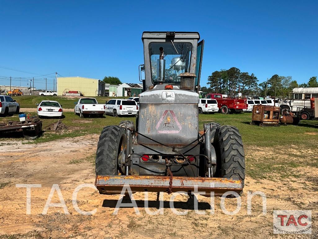 John Deere 570A Motor Grader
