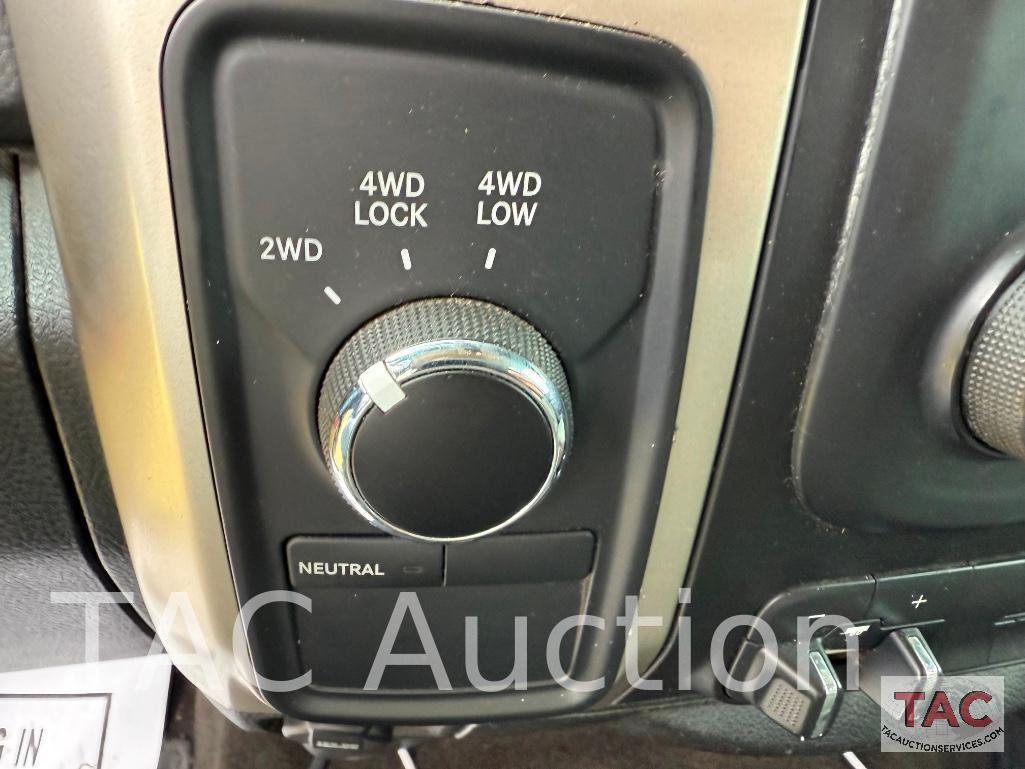 2015 Ram 2500 4X4 Crew Cab Pickup Truck