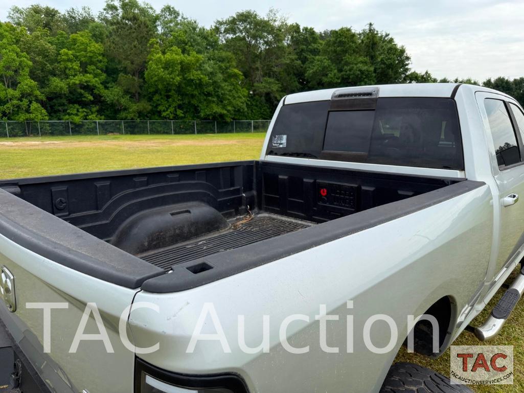 2015 Ram 2500 4X4 Crew Cab Pickup Truck