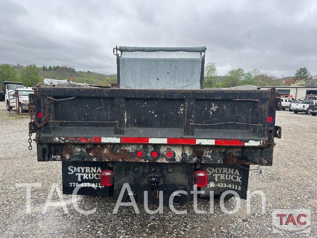 2009 GMC C5500 4x4 Crew Cab Dump Truck