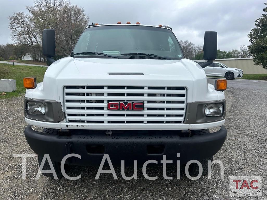 2009 GMC C5500 4x4 Crew Cab Dump Truck