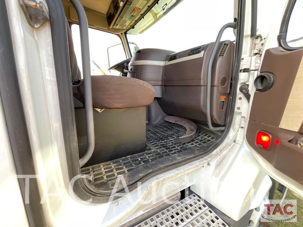 2013 Volvo VNL Single Bunk Sleeper Truck