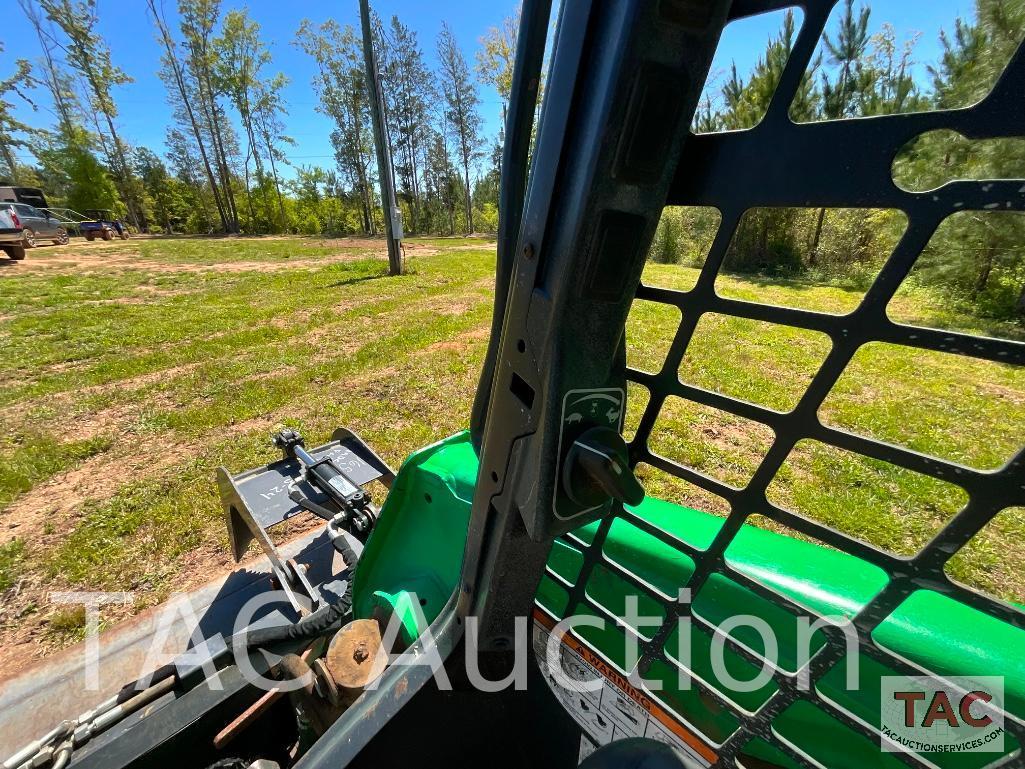 2017 Bobcat S550 Skid Steer with Grapple Bucket