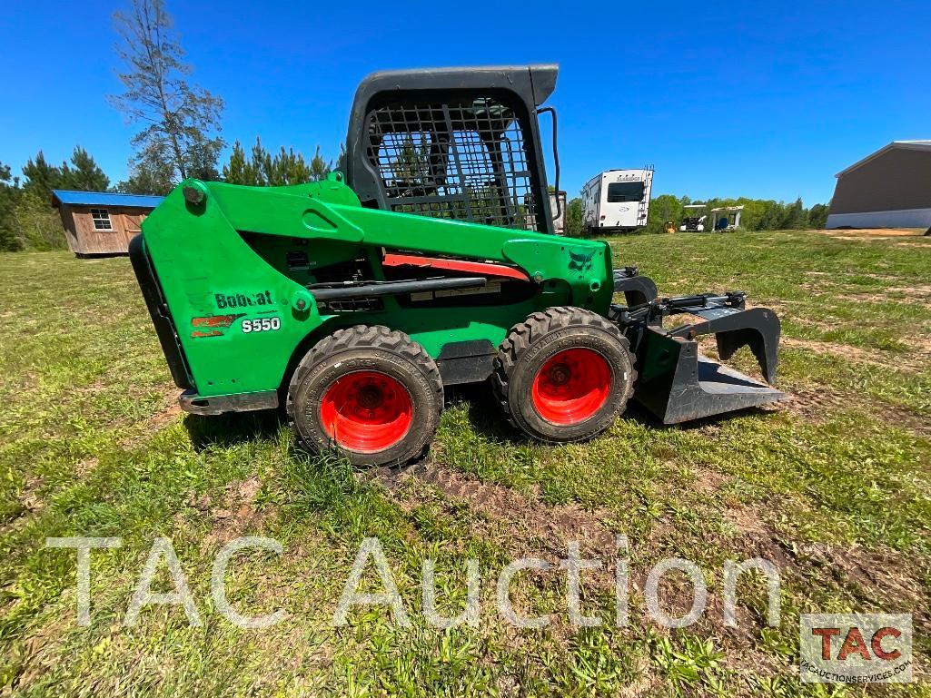 2017 Bobcat S550 Skid Steer with Grapple Bucket