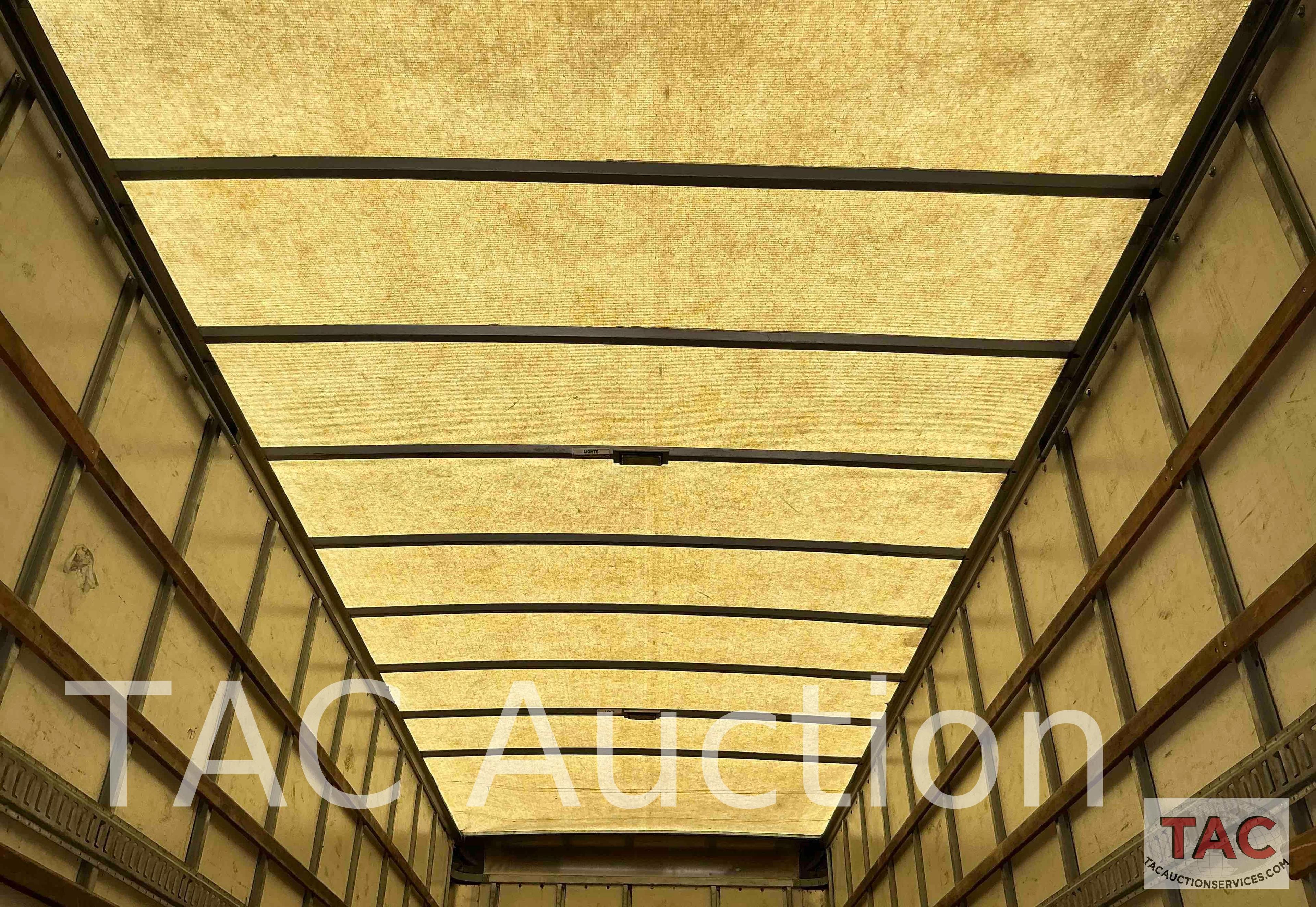 2017 International Durastar 4300 26ft Box Truck
