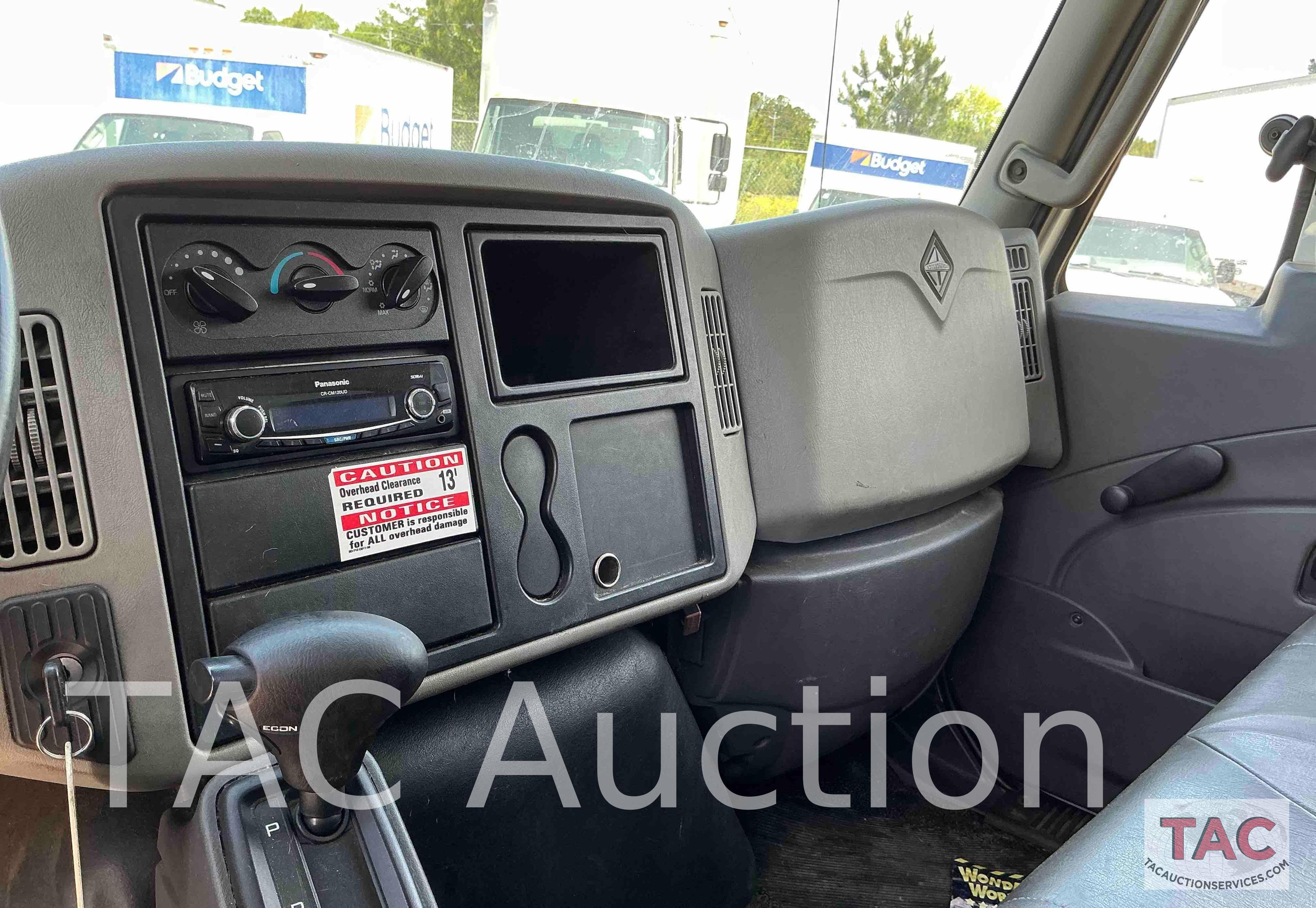 2017 International Durastar 4300 26ft Box Truck