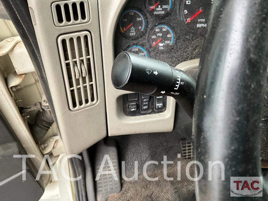 2017 International DuraStar 4300 26ft Box Truck