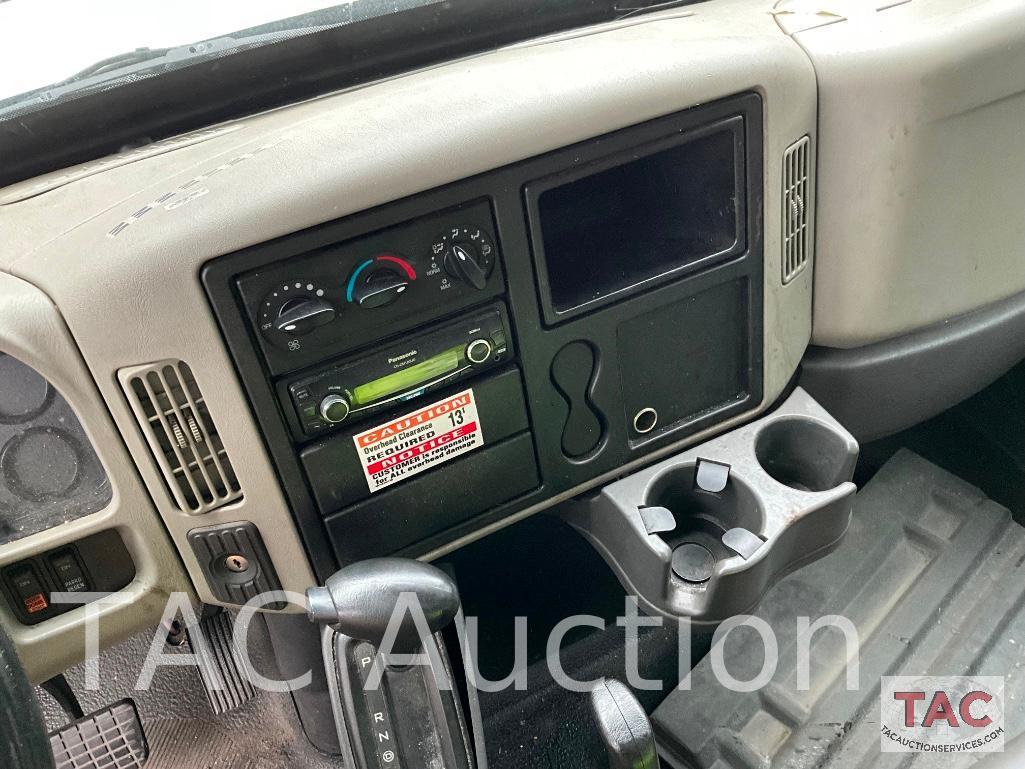 2017 International DuraStar 4300 26ft Box Truck