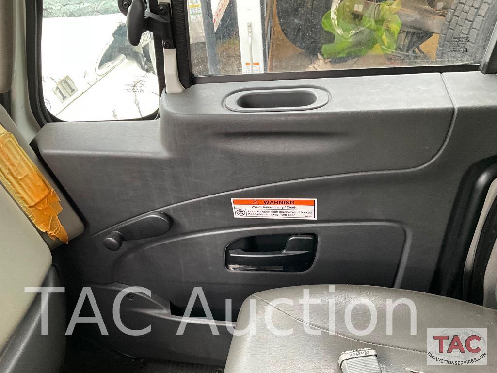 2017 International DuraStar 4300 26ft Box Truck