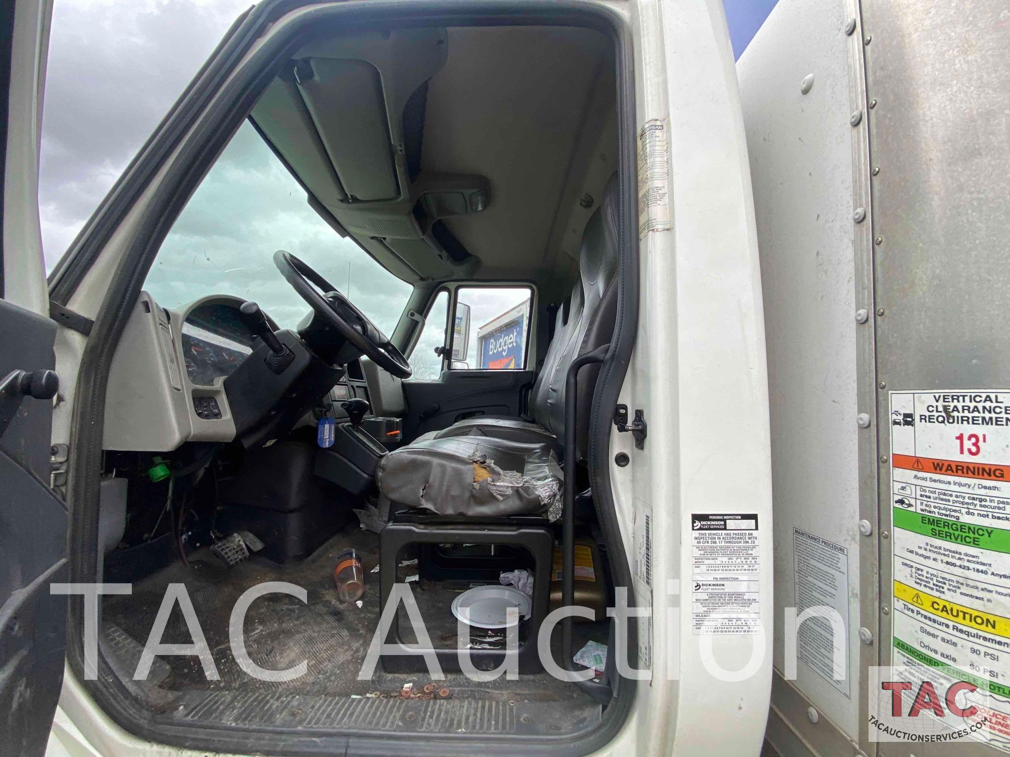 2017 International Durastar 4300 26ft Box Truck