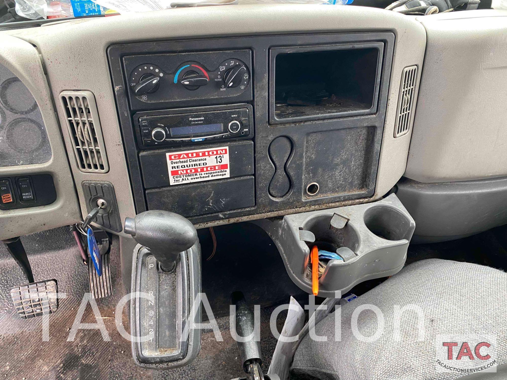 2017 International Durastar 4300 26ft Box Truck