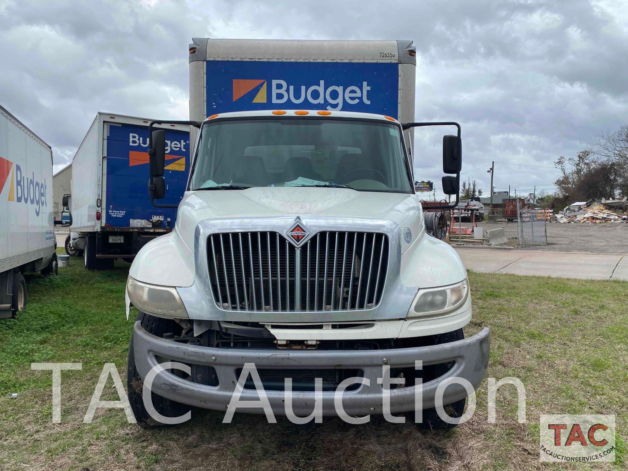 2017 International Durastar 4300 26ft Box Truck