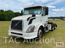 2013 Volvo VNL Day Cab Truck