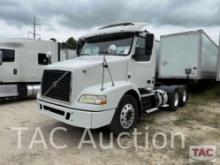 2014 Volvo VNM Day Cab