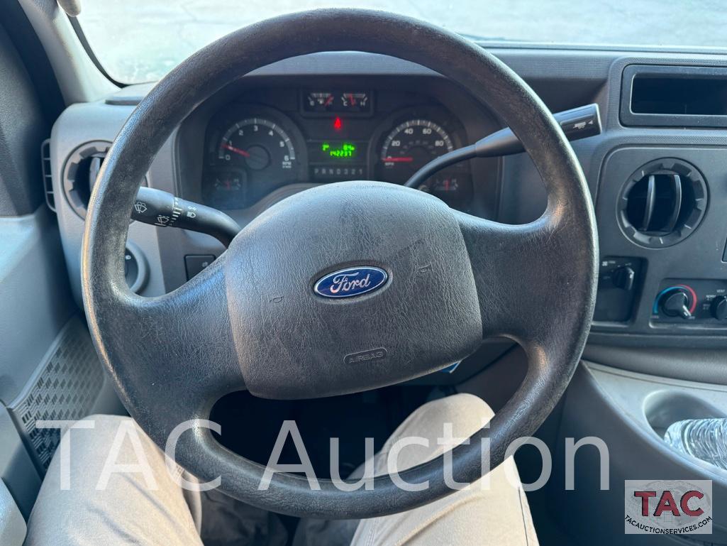 2016 Ford E-350 16ft Box Truck