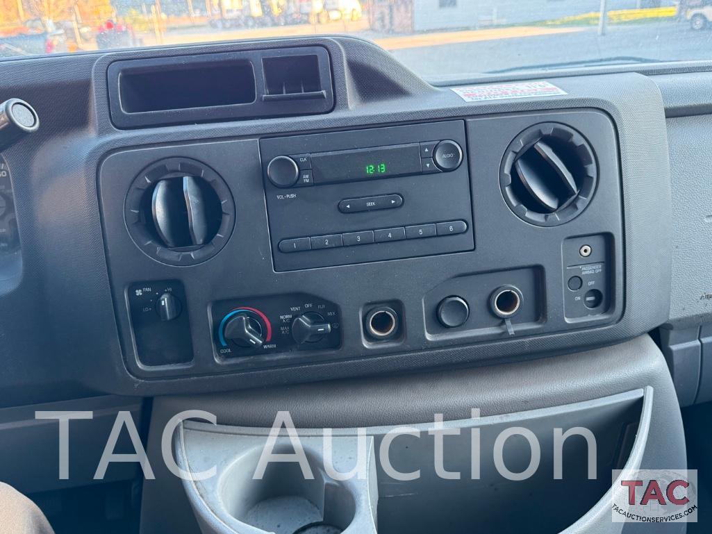 2016 Ford E-350 16ft Box Truck