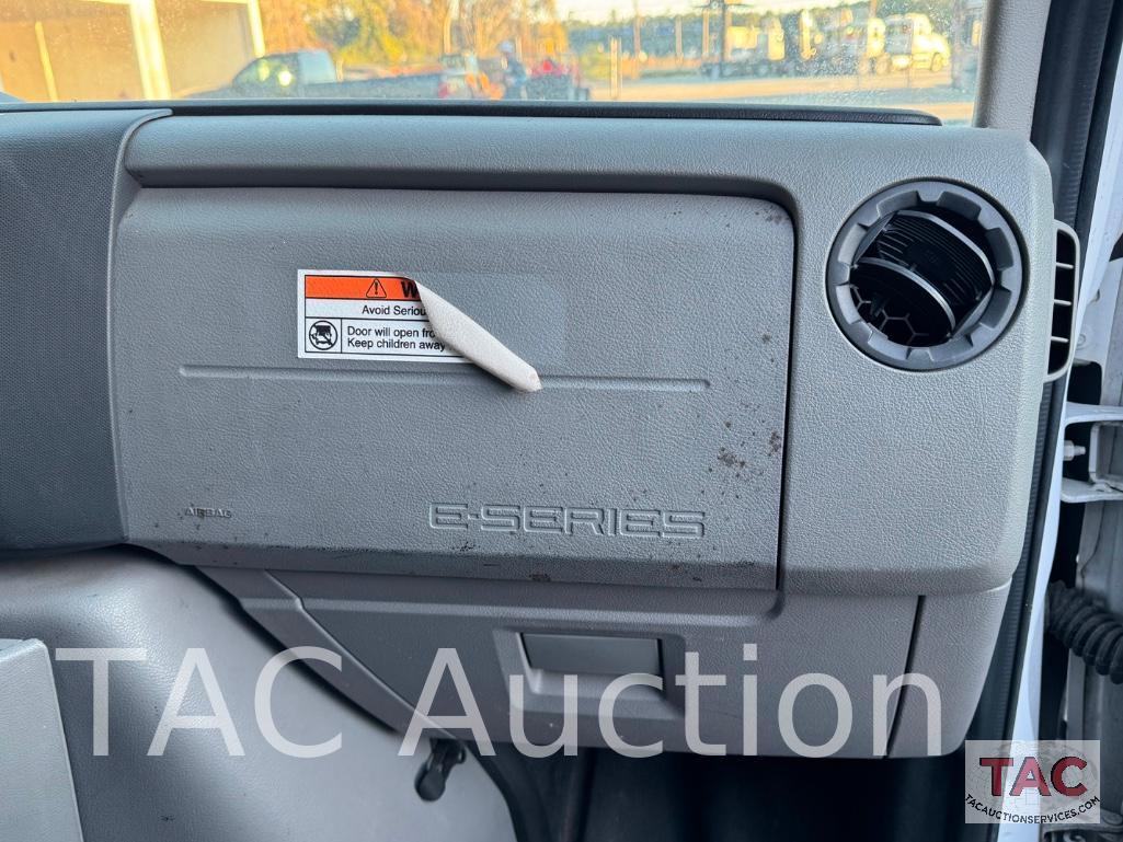 2016 Ford E-350 16ft Box Truck