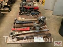 Miscellaneous Sockets And Pipe Wrenches