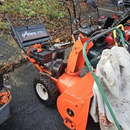 Ariens st824 snowblower