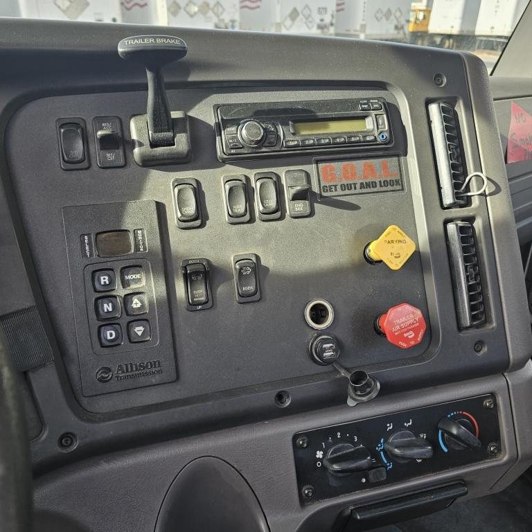 2017 Freightliner Tractor