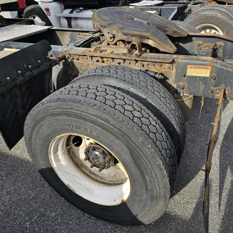 2017 Freightliner Tractor