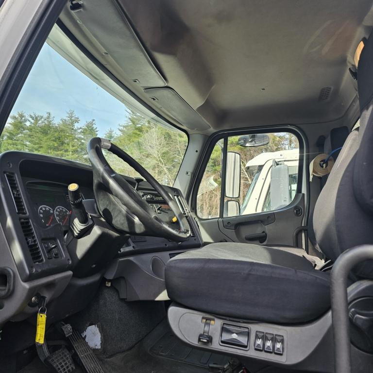 2017 Freightliner Tractor