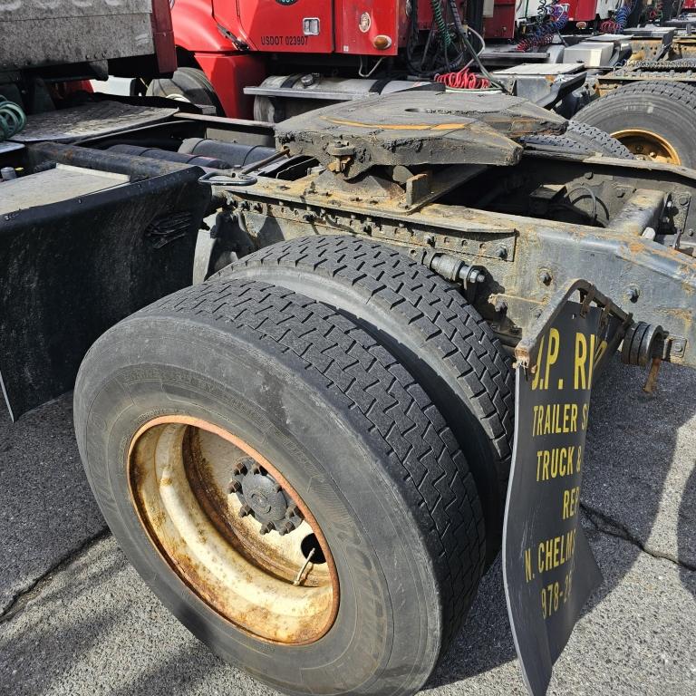 2013 Freightliner Tractor