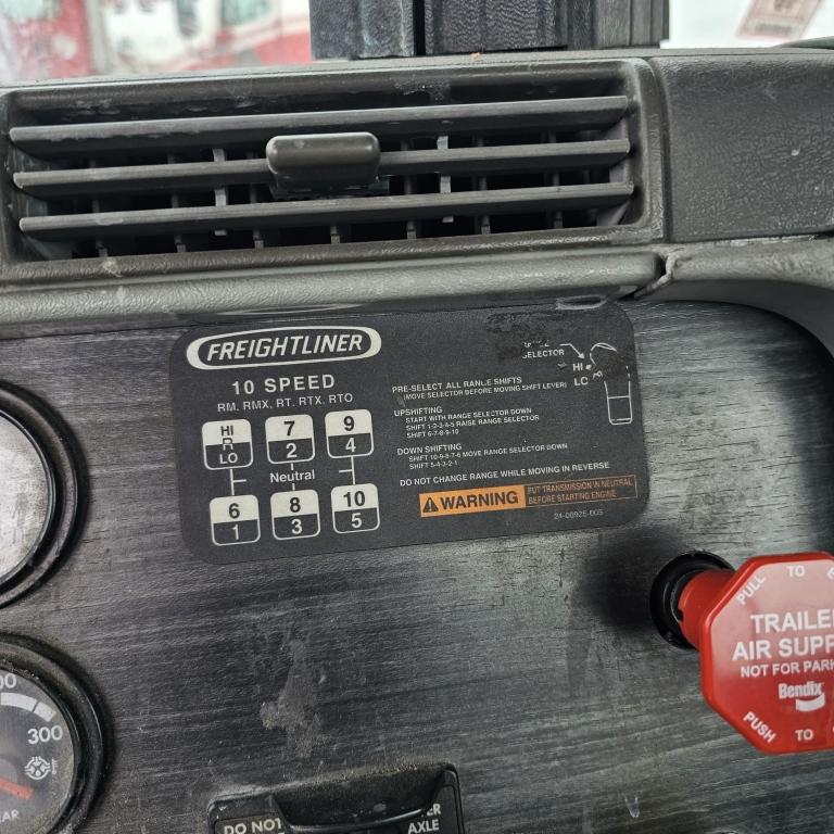 Freightliner Tractor